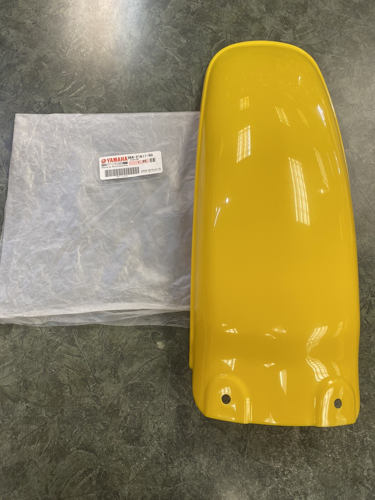 Genuine Yamaha OEM Yellow Rear Fender YZ250 YZ465 YZ490 3R4-21611-00-00