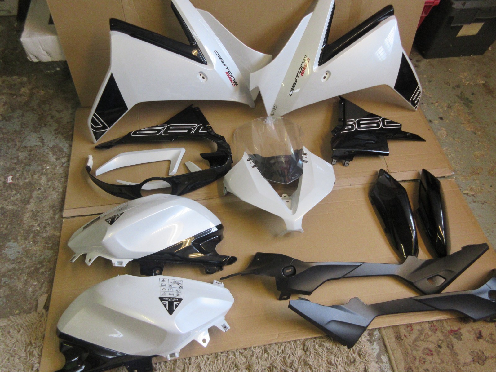 Triumph 660 DAYTONA 2024 2025 NEW original body kit fairing panels