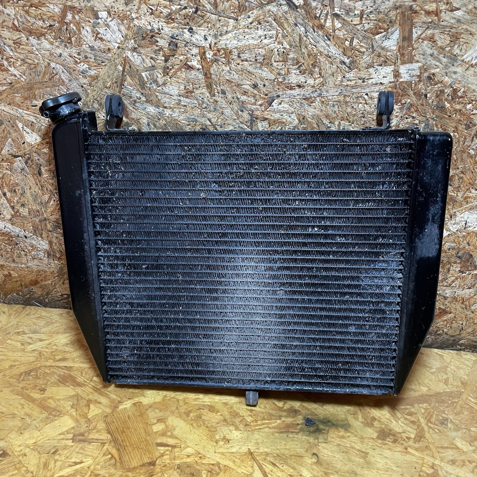 YAMAHA YZF R1 5PW RADIATOR YEAR 2002-2003 Clean Paint