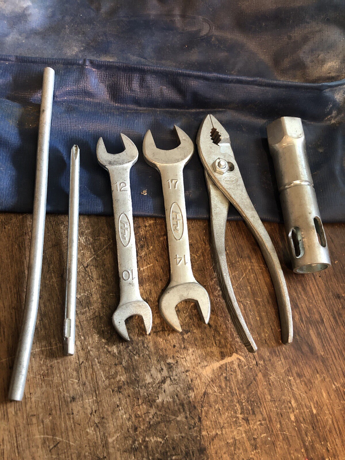 Genuine Honda Factory tool kit CIVIC CVVC CCVV 1970’s HM LOGO rare