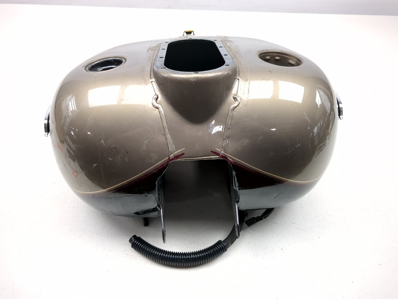 98-06 Harley-Davidson Road King Classic FLHRCI Front Fuel Tank 61268-03