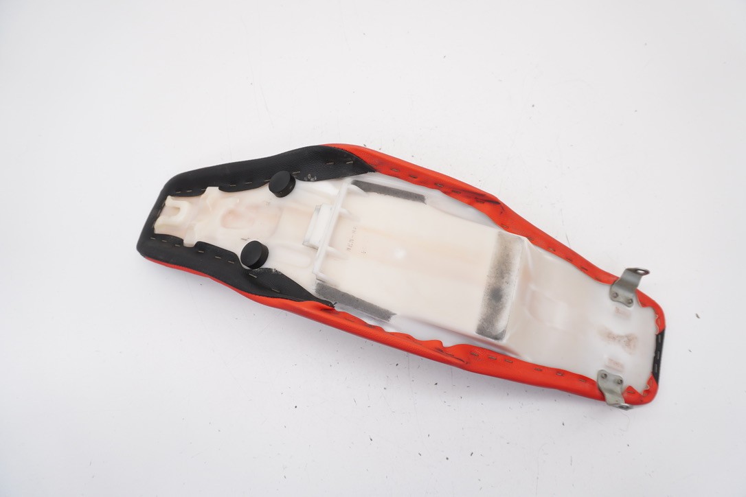 2006 CRF450R Complete Seat Assembly OEM Red/Black Cover Honda CRF 450R #5