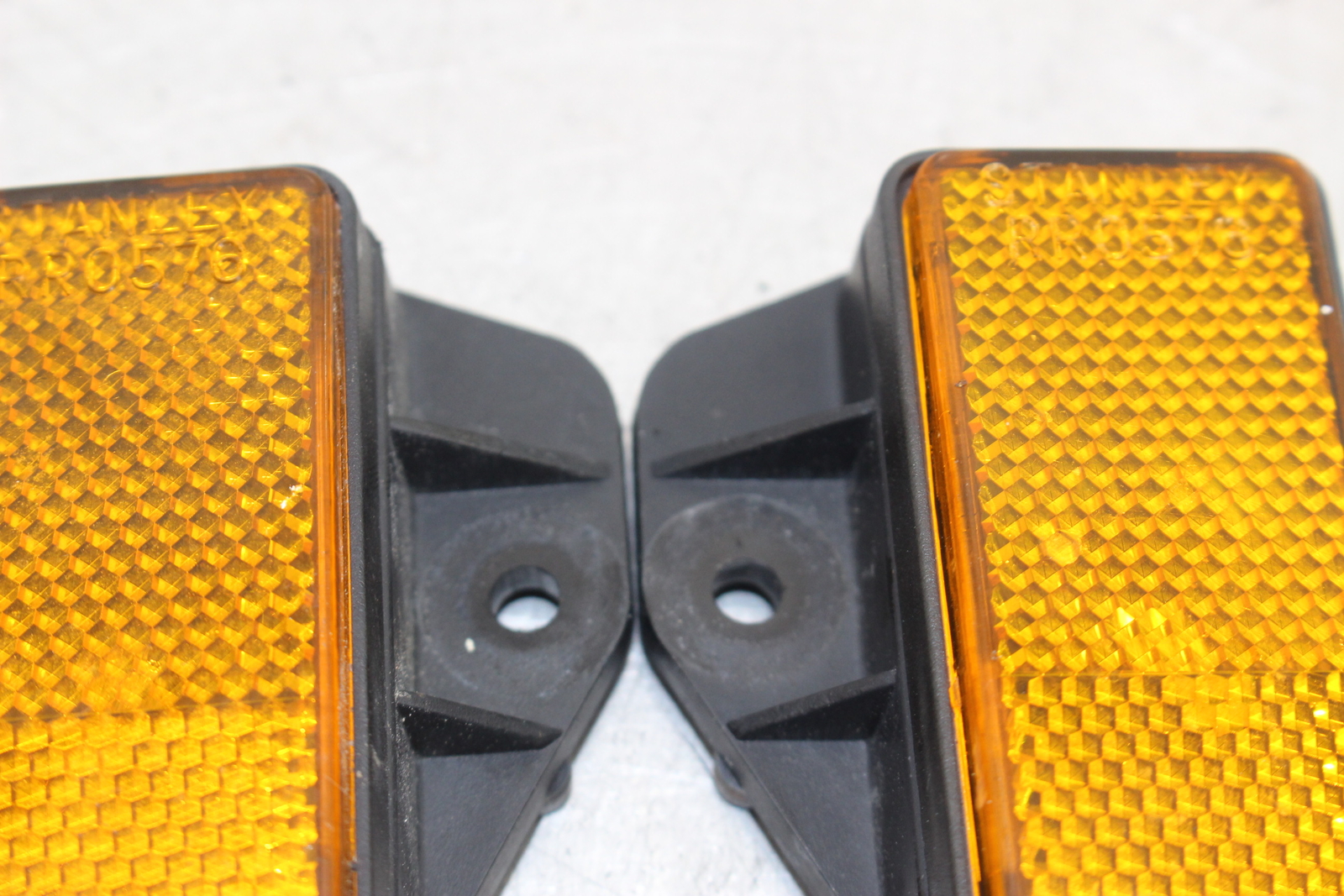 05-09 Suzuki Boulevard S40 Reflector Garnish Marker Set Pair Blvd 2005 06 07 08