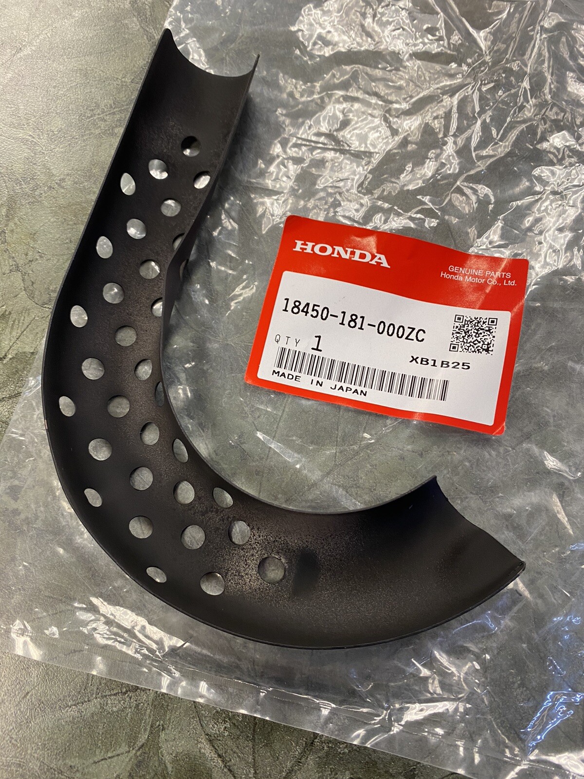 Honda Rear Exhaust Shield Cover B Z50R XR50R XR70R CRF50F CRF70F 18450-181-000ZC
