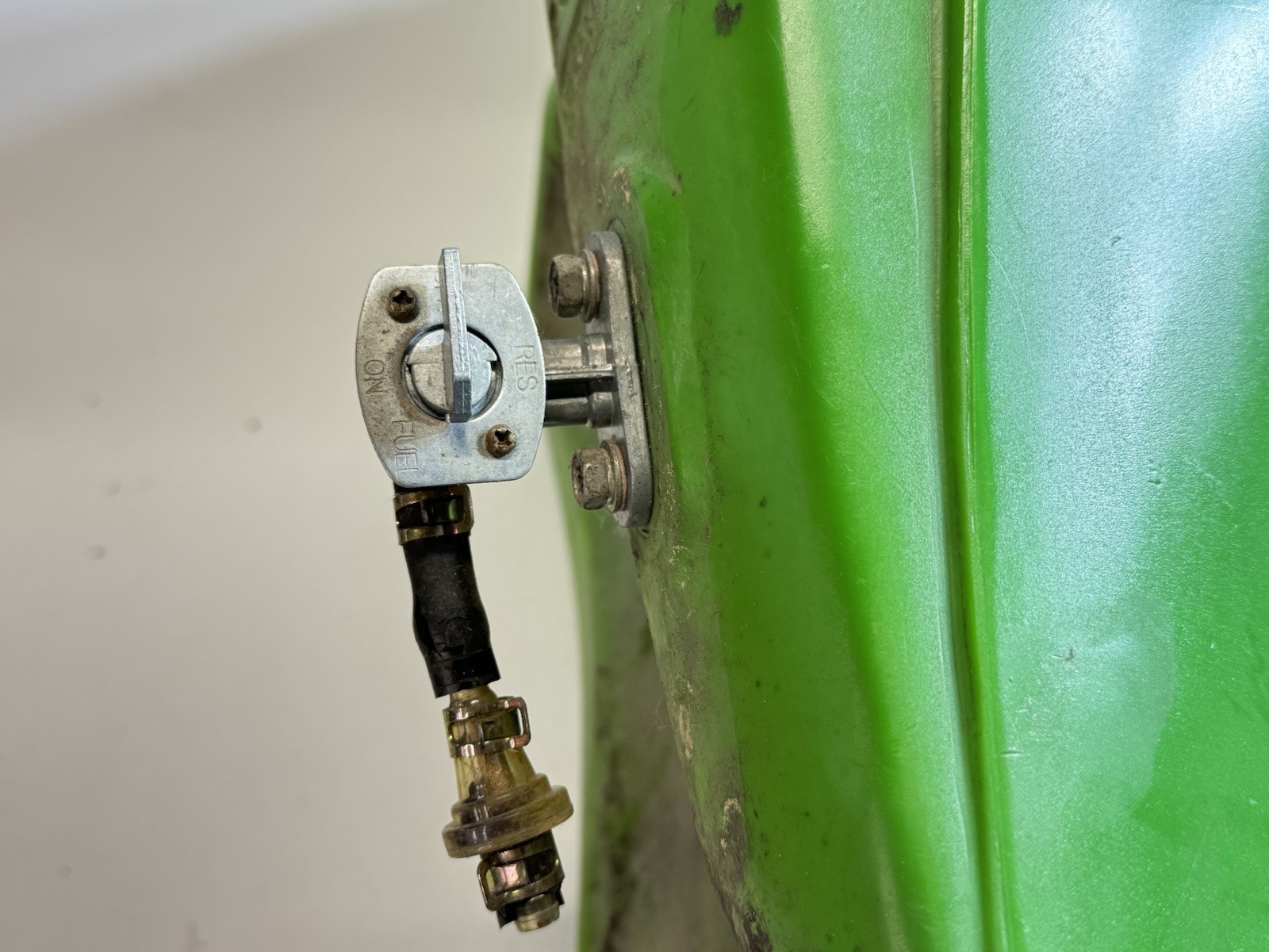 1986 1987 1988 KDX 200 Gas Fuel Petro Tank With Petcock And Cap