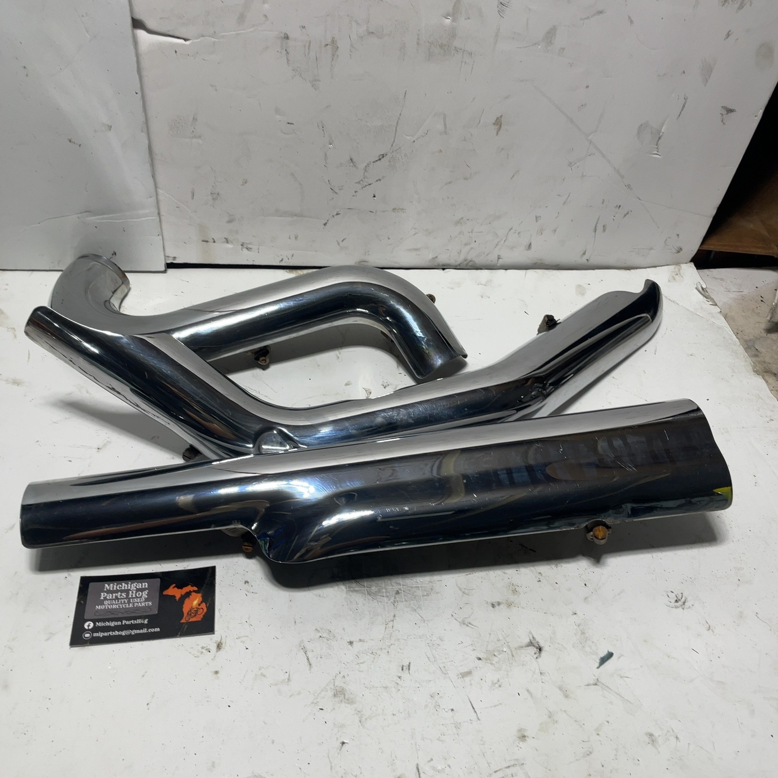 09-16 Harley Touring Trike OEM Chrome Heat Shields Set OEM