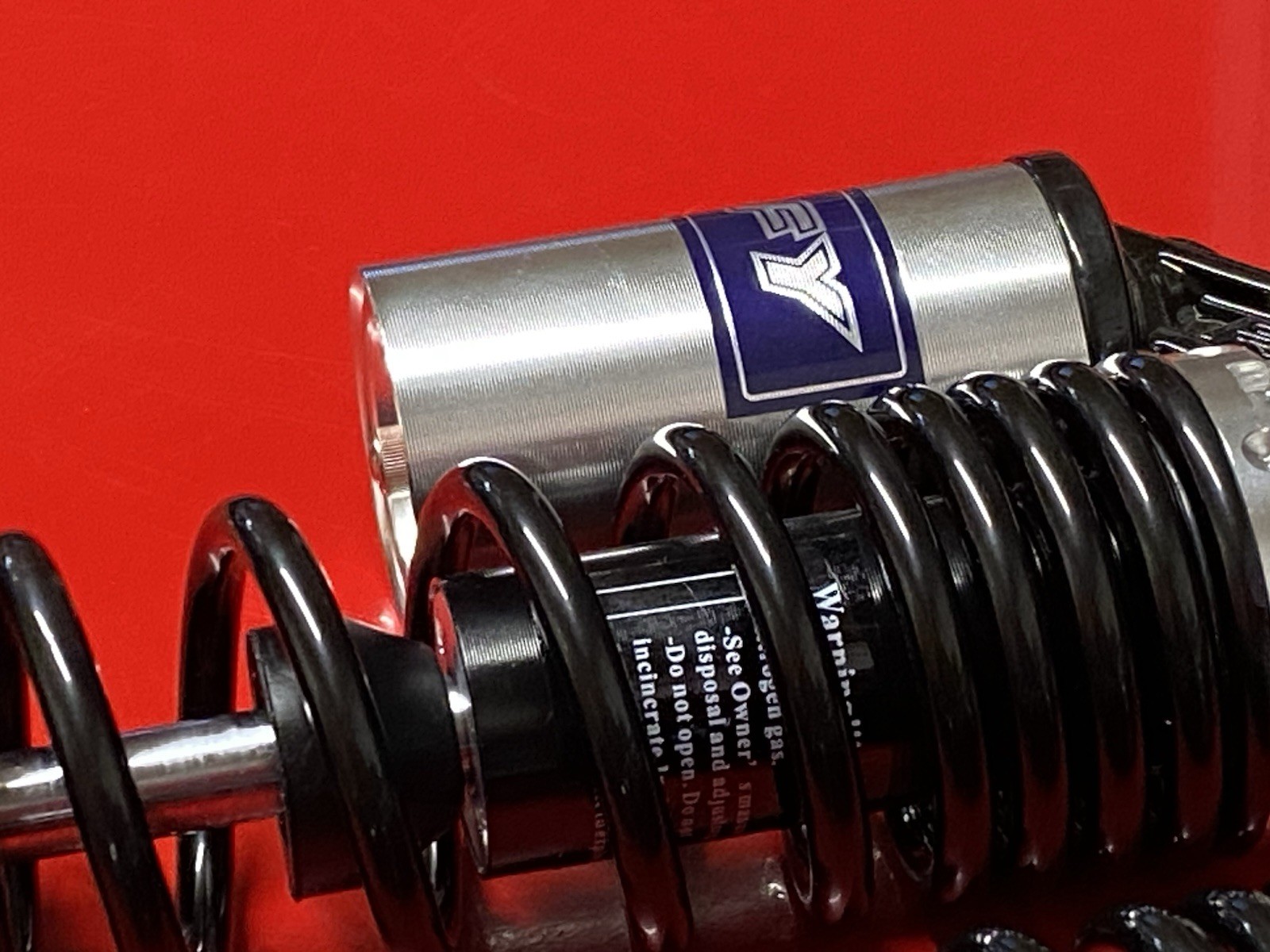 ROYAL ALLOY TG GP 125 TO 350 CUSTOM BLACK AND SILVER FRONT GAS SHOCK ABSORBERS