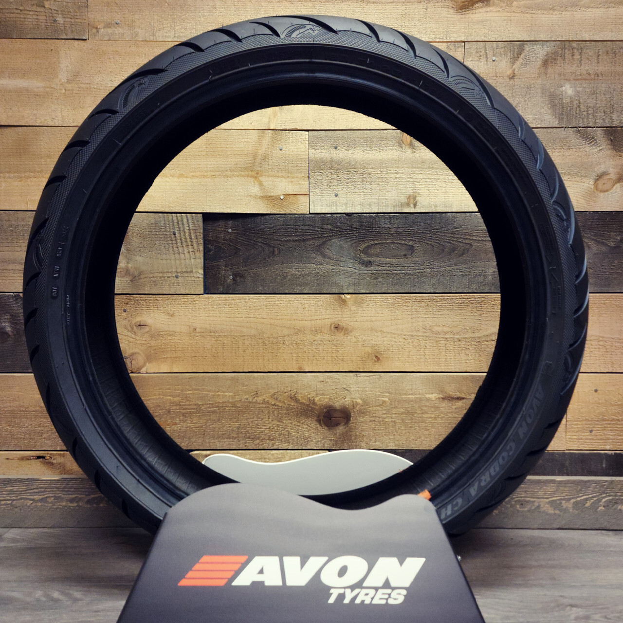 180/50-23 Avon Cobra Chrome Fat Bagger Tires