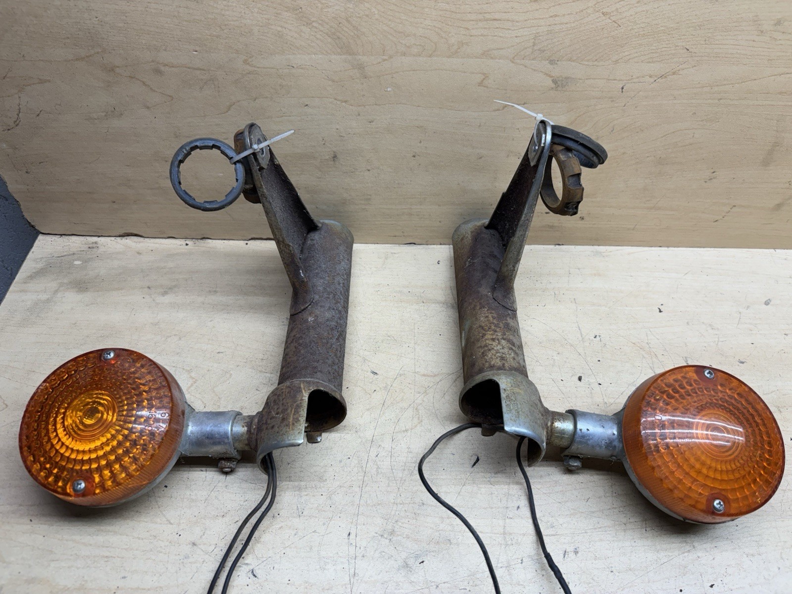 1981 honda cb650 c headlight mount bracket ear holder turn signal left right OEM