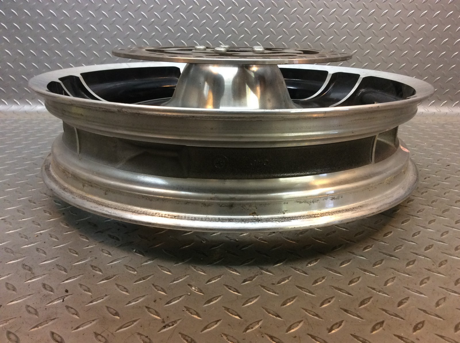 09-25 Harley Davidson Touring 5 Spoke Airstrike Front Rim Wheel 18×3.5 25mm