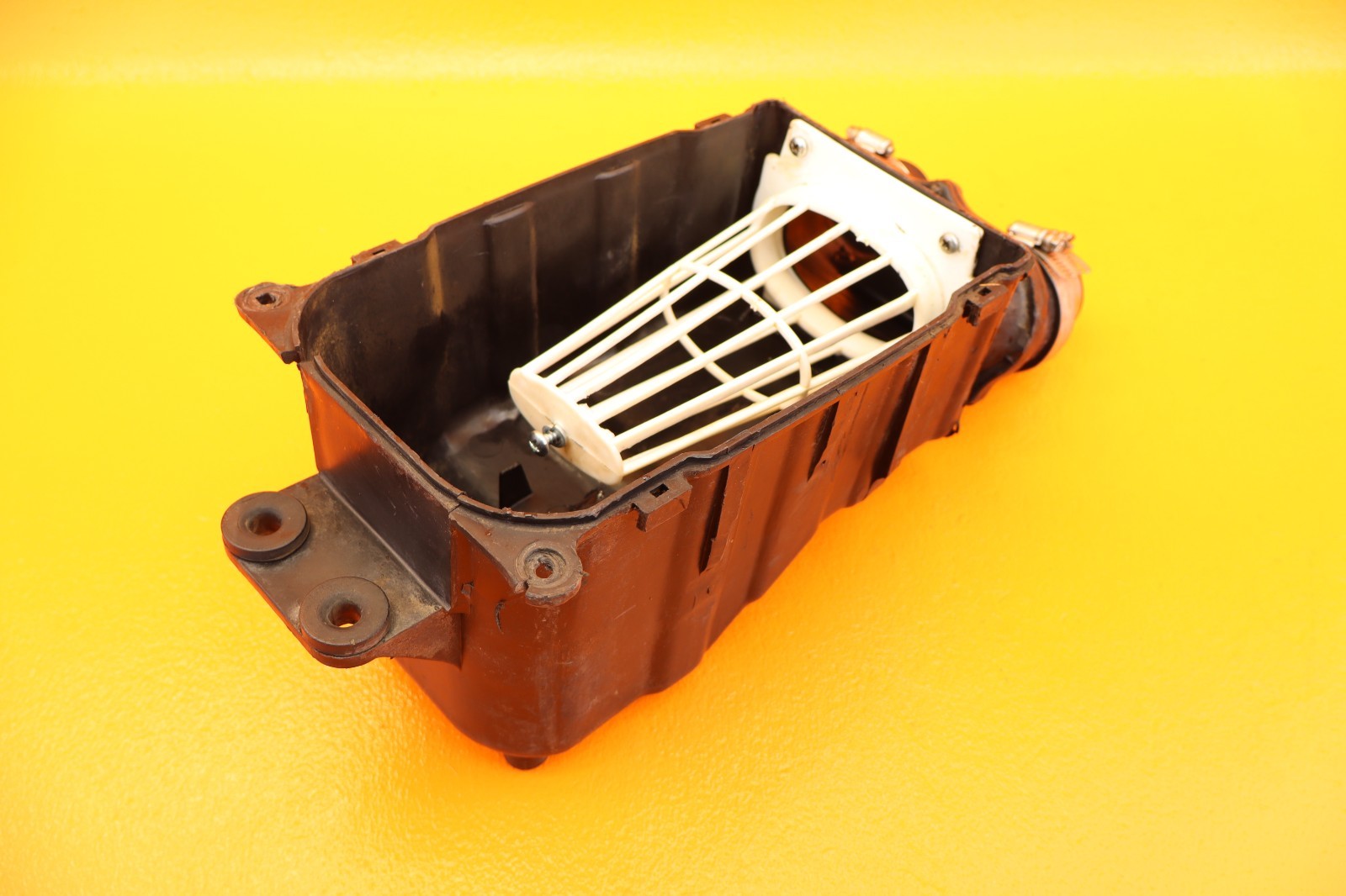 1987-2006 Yamaha Banshee YFZ350 OEM Air Box Intake Airbox Boots Cage Assembly