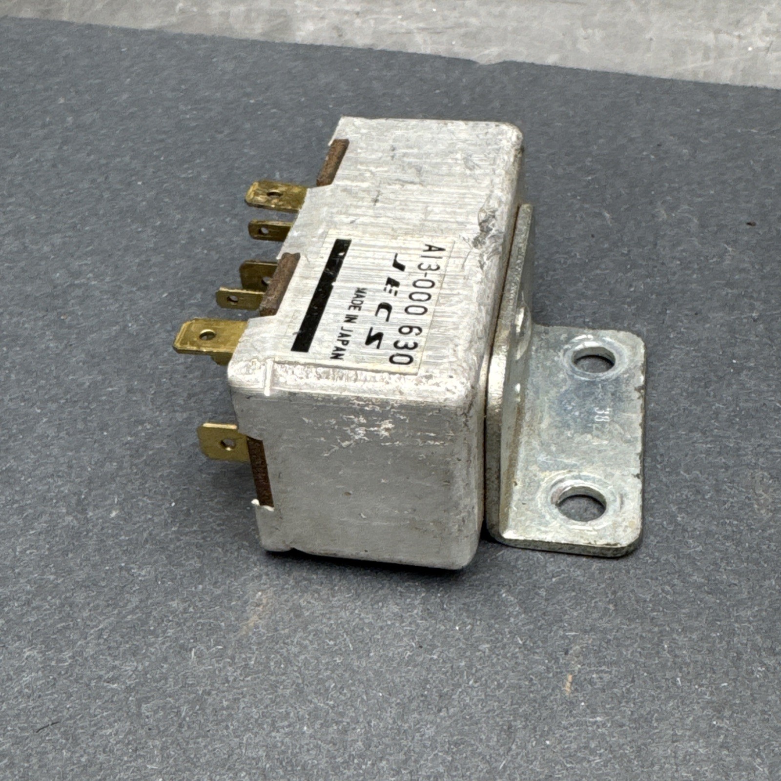 Kawasaki GPZ750 Z1 Classic GPZ1100 OEM EFI Fuel Injection Pump Relay 27002-1007