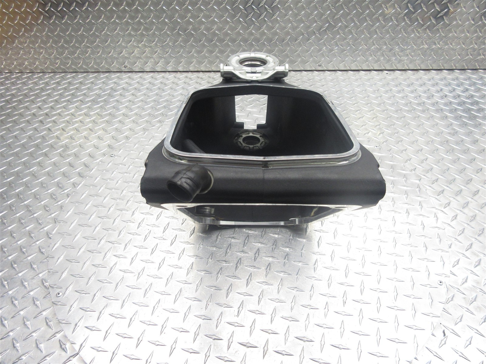 2015 13-15 Ducati 899 Panigale OEM Main Frame Chassis Straight BOS ACQ