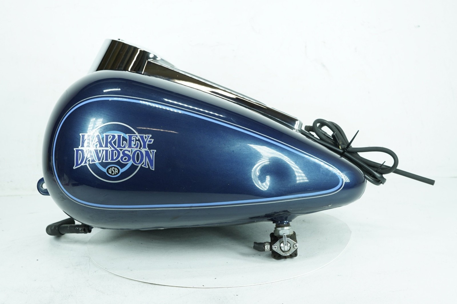 00 Harley Touring FLHT Electra Glide OEM Fuel Gas Tank Gasoline Reservoir DENTED