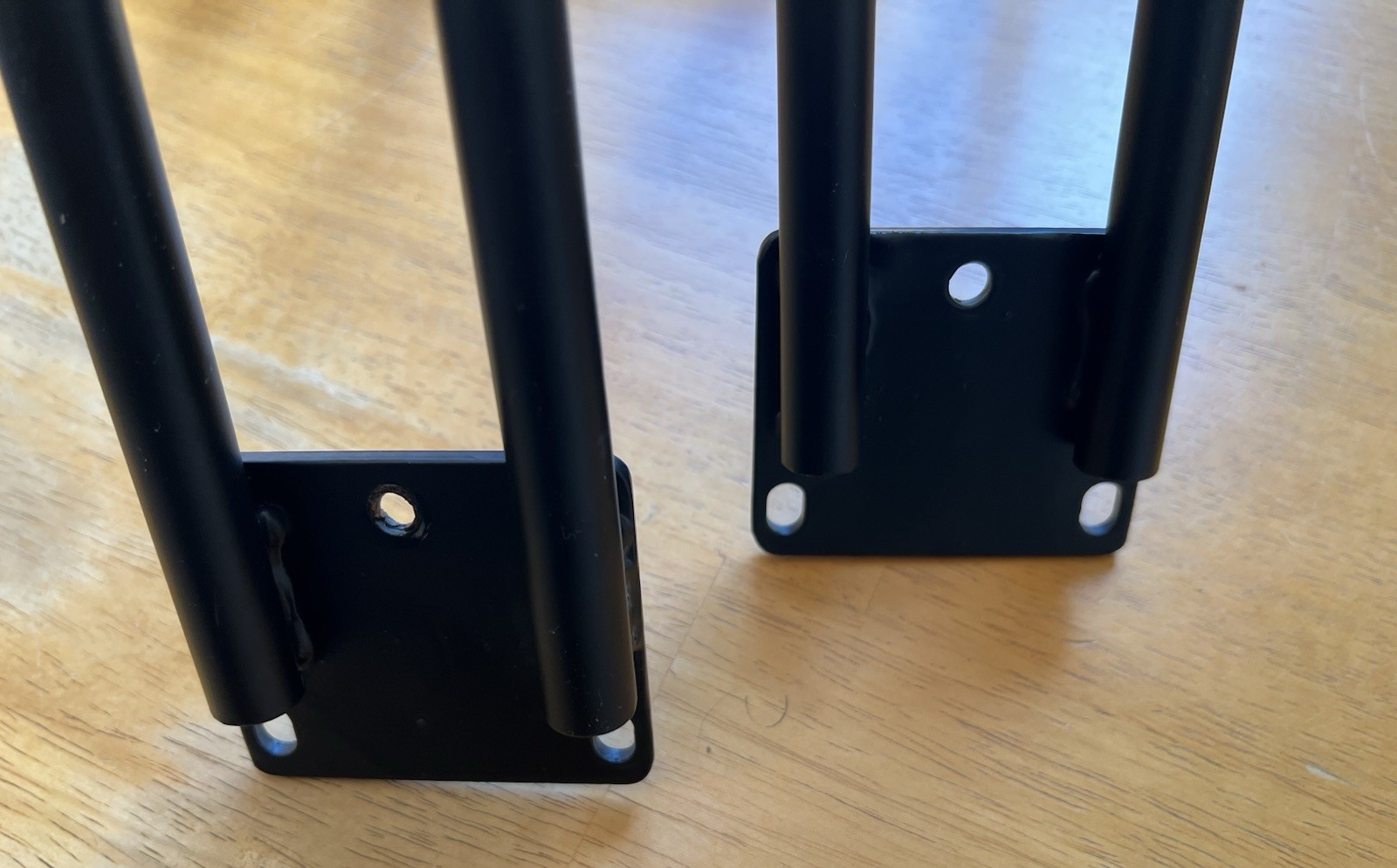 Motorcycle Passenger Armrests – Custom Fabricated Under-Seat Kit 6.5 cm Fit