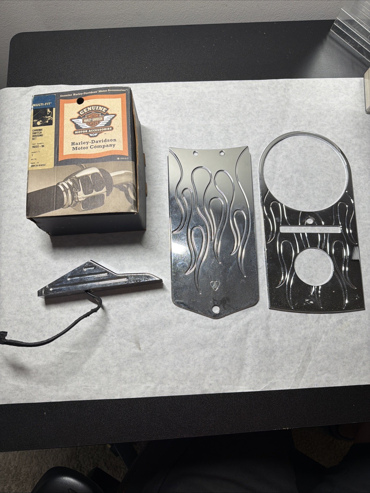 Harley Davidson Parts Lot – Chrome Pieces, And Black Switch Housing Set