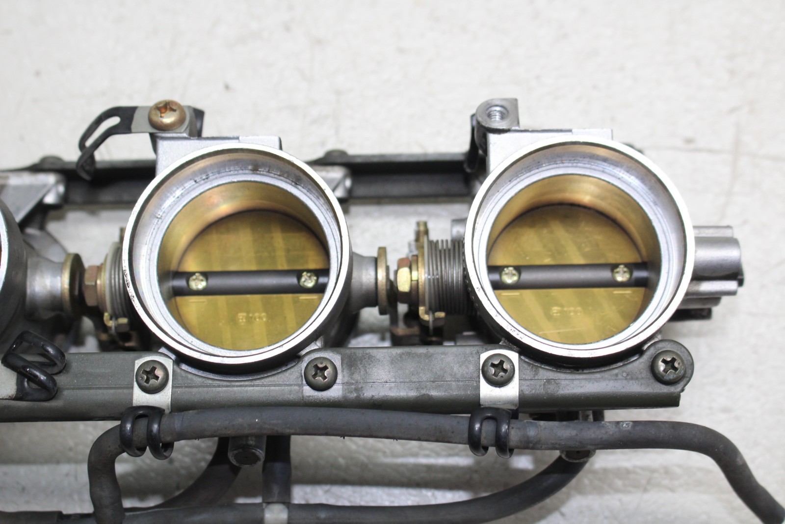 2002-2005 Kawasaki Ninja Zx12r Zx-12r Throttle Bodies *BARE*