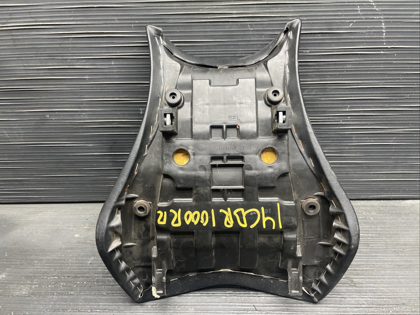 2014 Honda CBR1000RR Front seat, driver seat OEM #930248