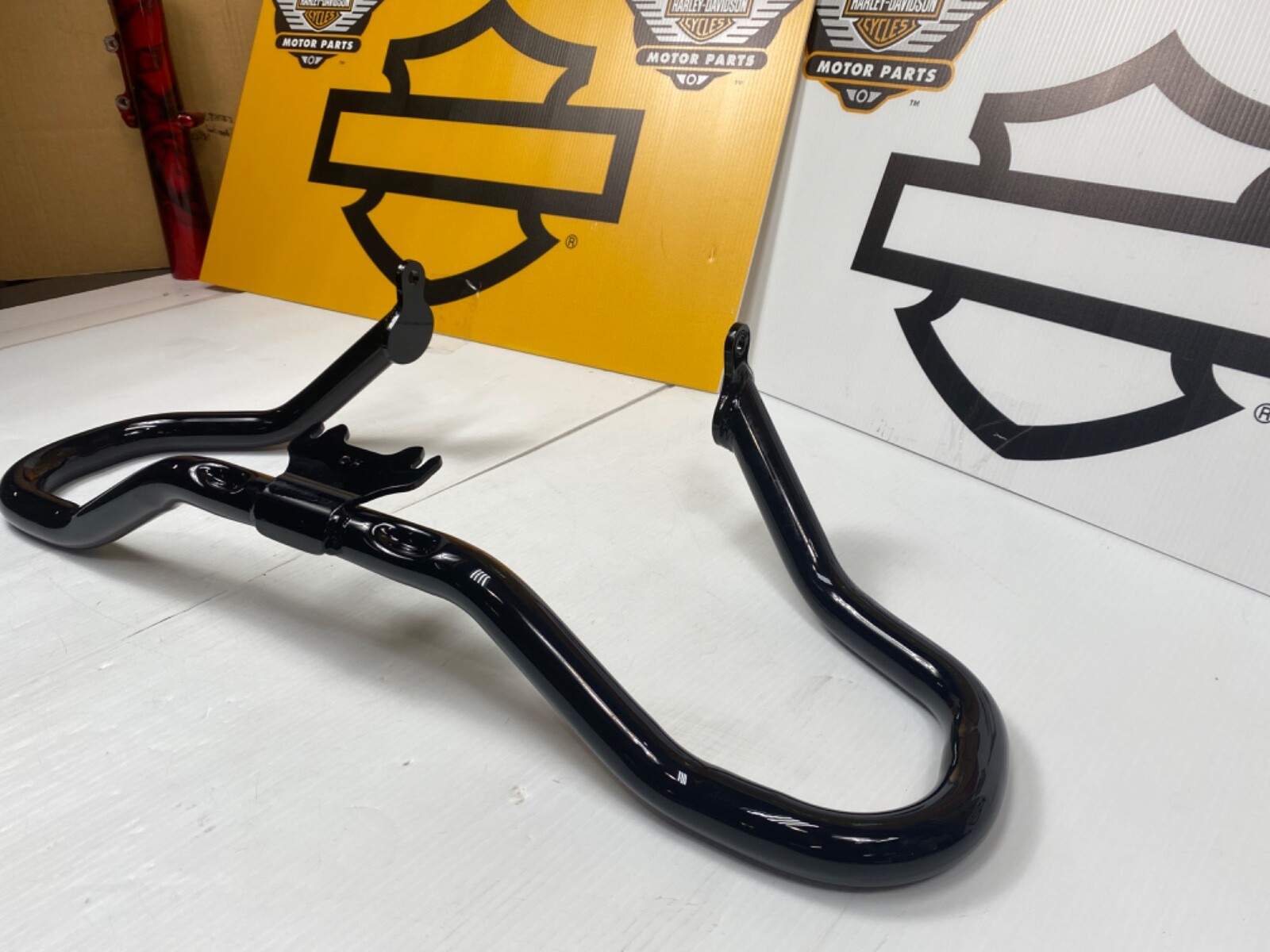 15-23 OEM Harley Road Glide Chopped Engine Guard Crash Bar Fairing support