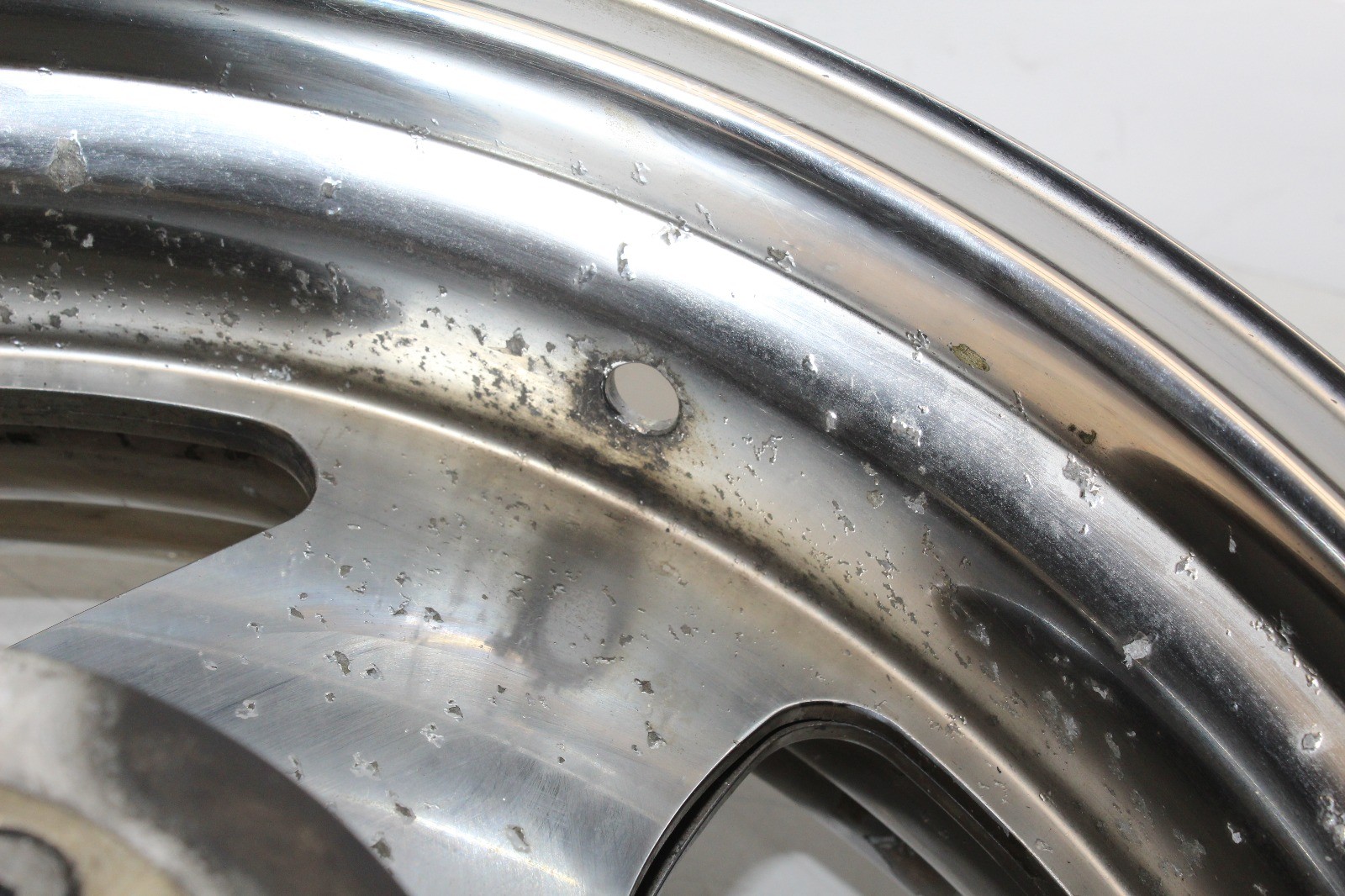 Buell X1 S1 M2 PM Chrome Plated Wheel Set 17×3.5 17×5.5″ Straight Pitting
