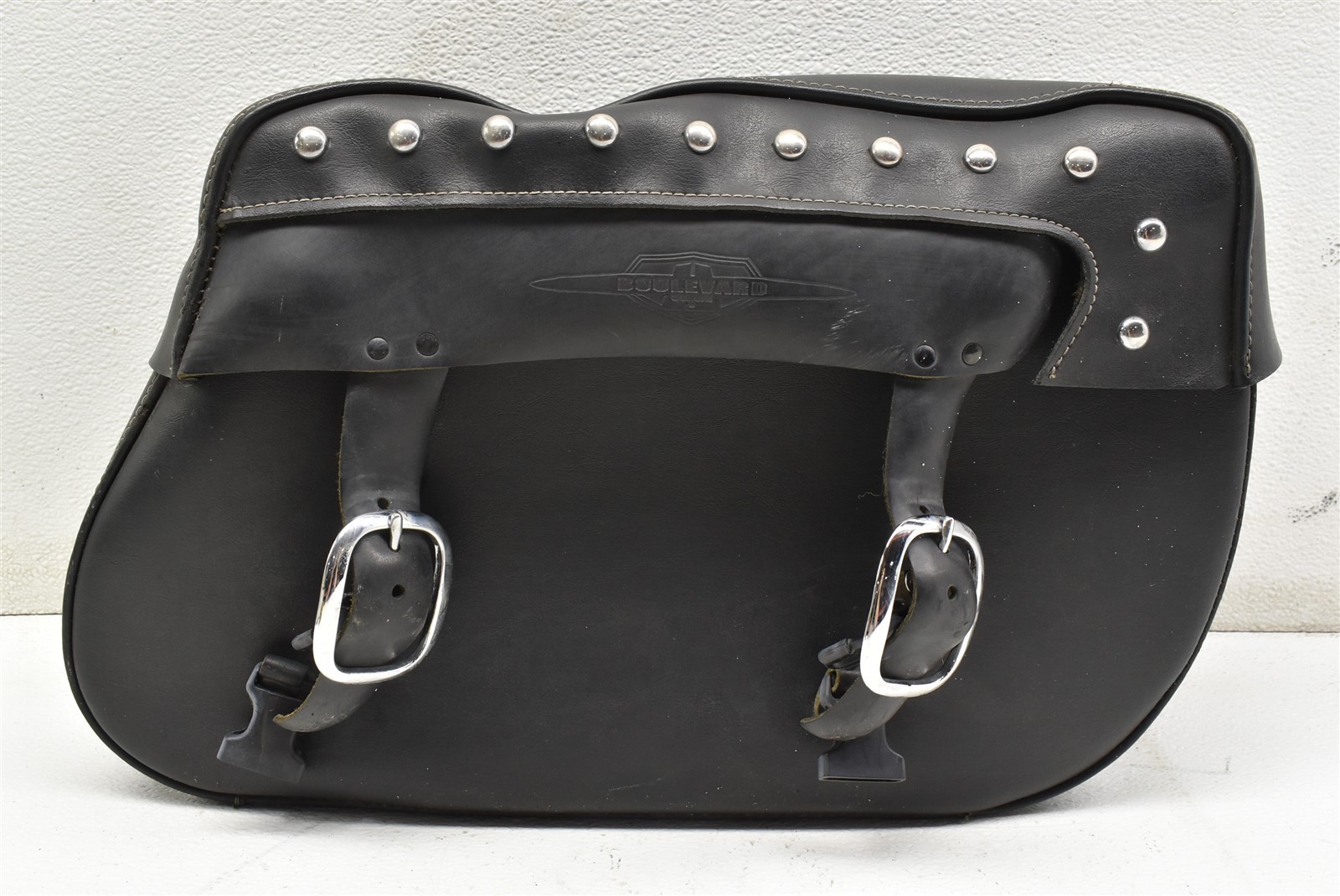 2006 Suzuki Boulevard C50 Single Saddle Bag Assembly Factory OEM 06-09