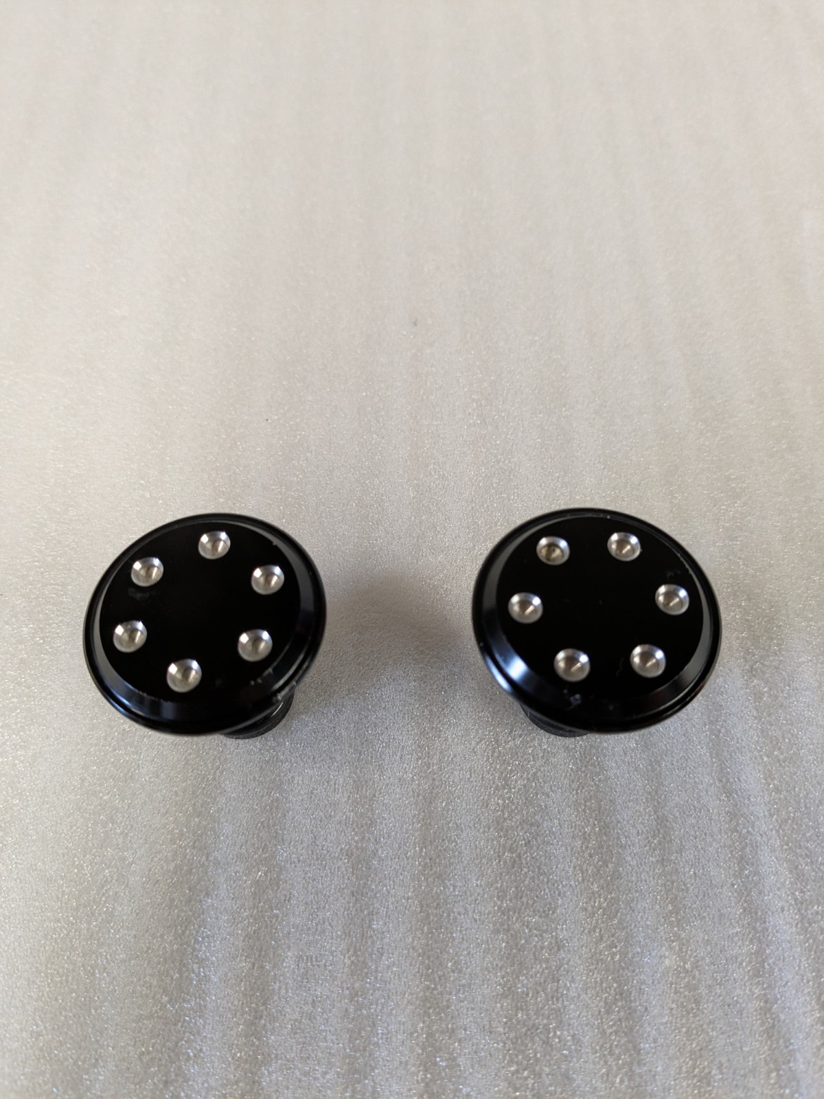 Triumph Bonneville Bobber & Black 2017-2020 RISER FINISHERS PAIR P/N A9630228