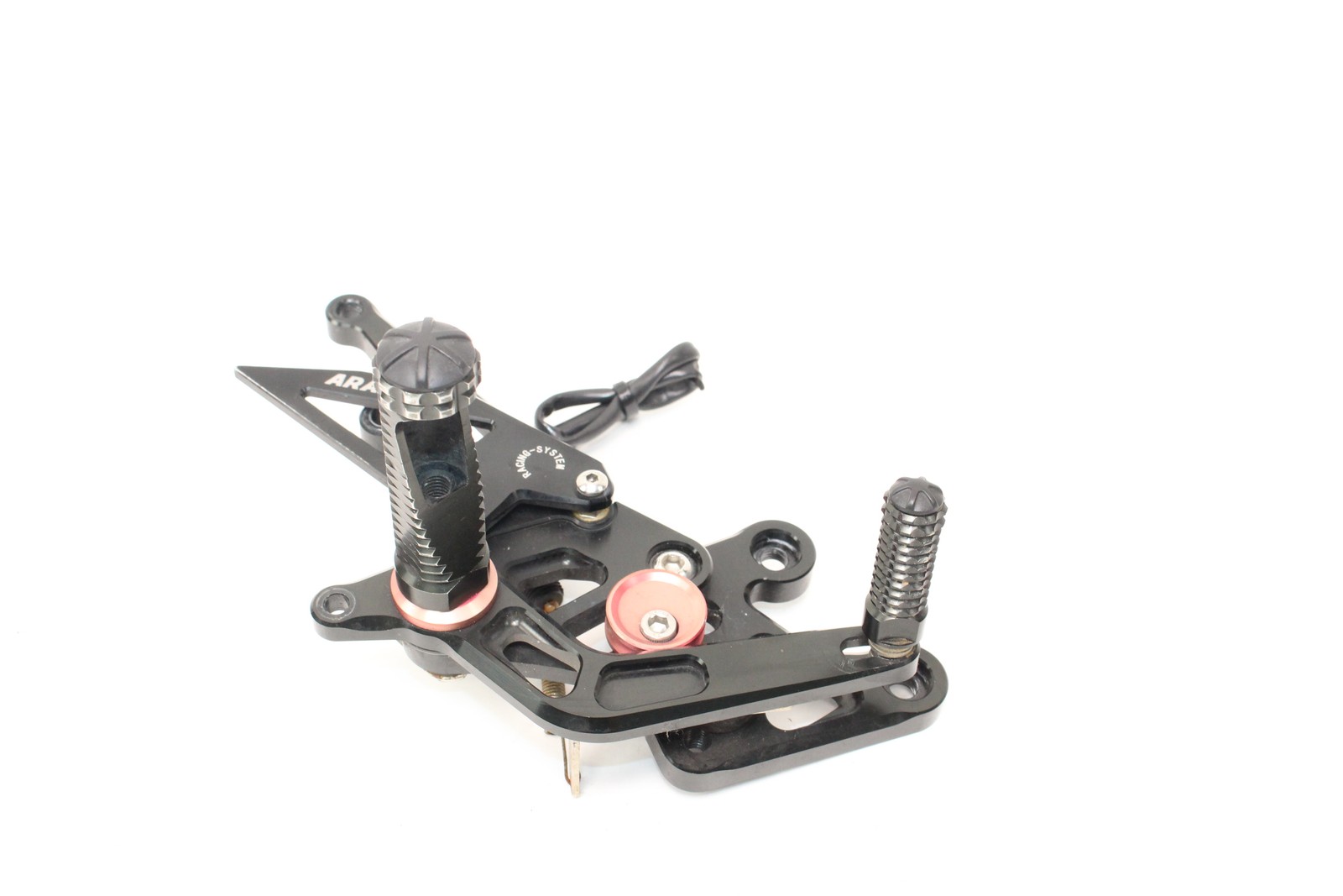 06-15 Yamaha FZ1 Fazer Arashi Right Rearset Foot Rest Peg