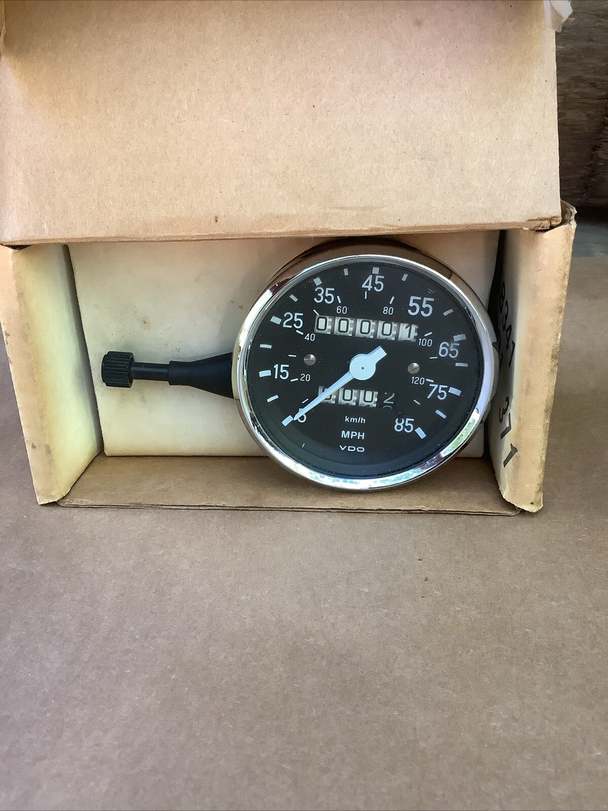 VDO OEM Enduro 85MPH Speedometer Gauge (km/h / mph) 20/160/8 W 1.55 – NEW OLD!!