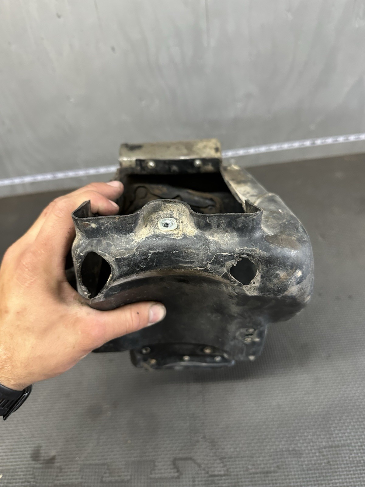 1998 1999 2000 Kawsaki KX80/100 Air Box Slight Damage