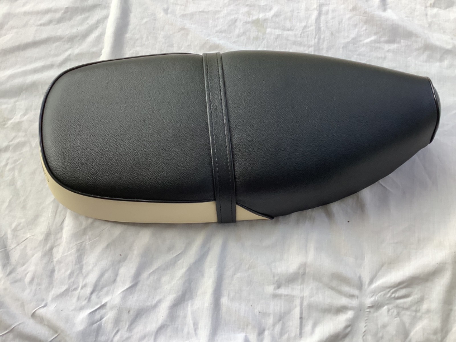 High Quality New SEAT COVER & Strap buckles fits 1980-1981 honda C70 Passport