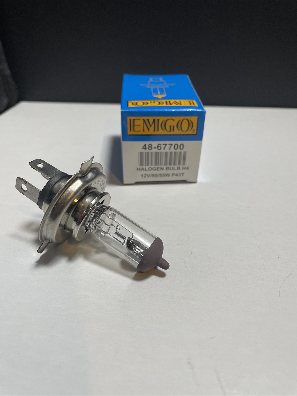 LUCAS 472 H4 HEADLIGHT BULB HALOGEN 12 VOLT 60/55W P43T BSA TRIUMPH NORTON