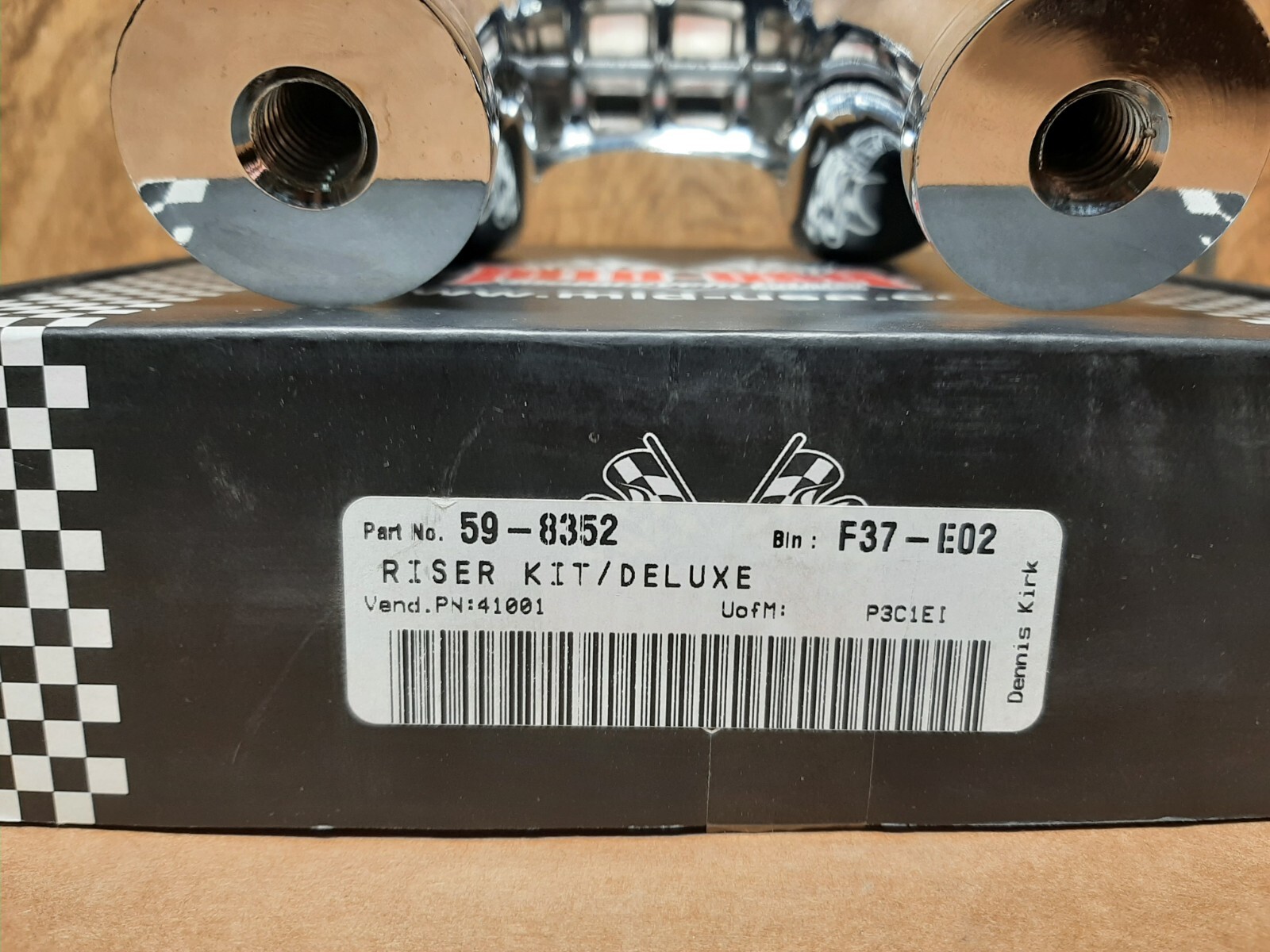 V-Factor 4 in” Rise with 1 1/4 in” Pullback Riser Kit for Harley Davidson 41001