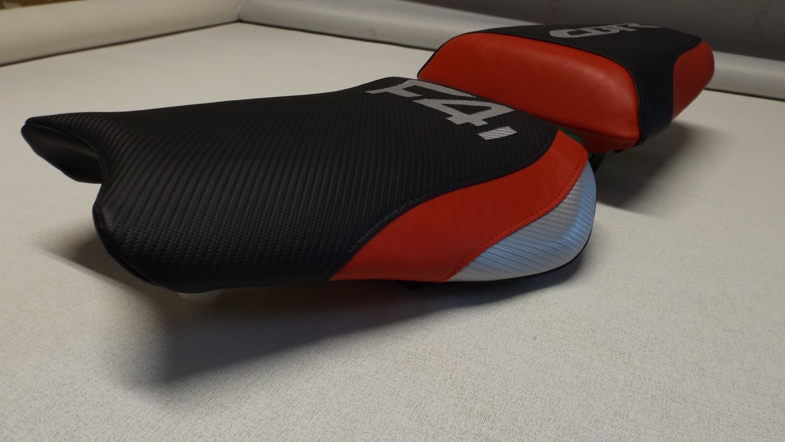 HONDA 01/02/03 CBR600 F4i FRONT & REAR SEAT COVERS BLACK/RED/SILVER CUSTOM FIT