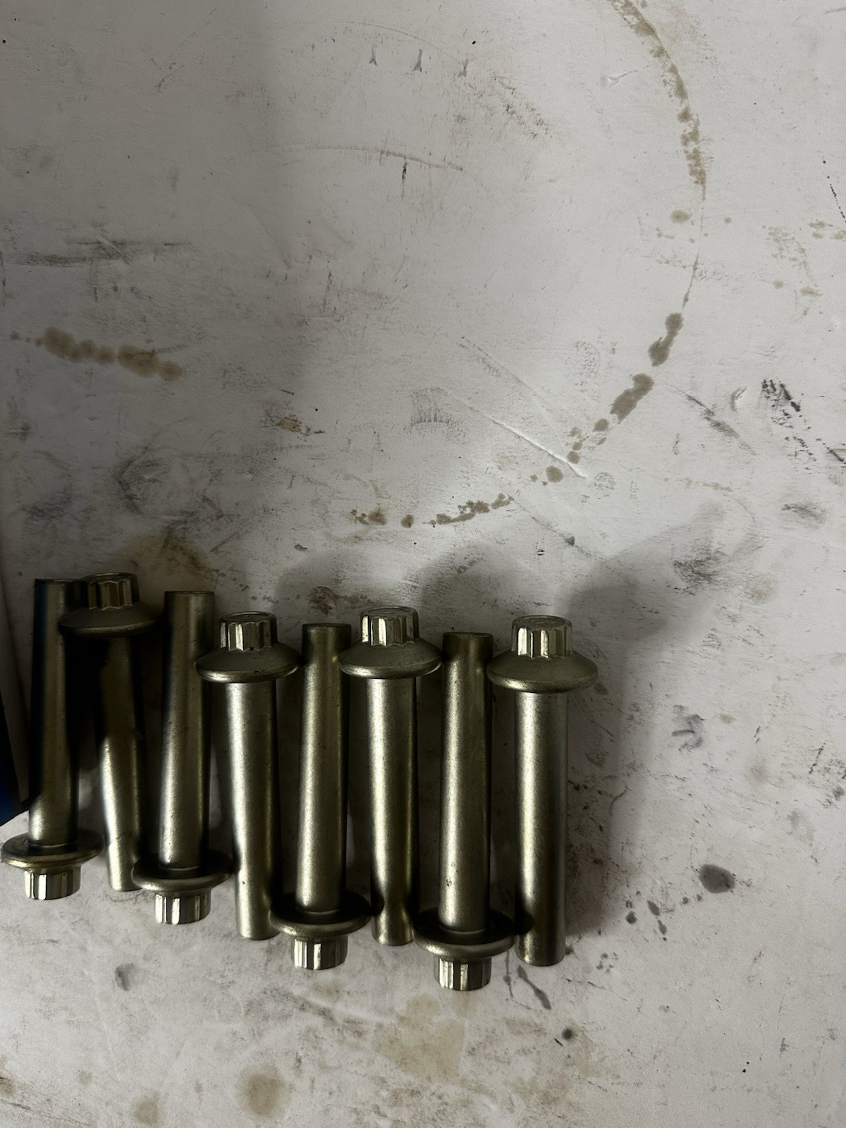 x8 Harley-Davidson OEM Genuine Milwaukee-Eight M8 Cylinder Head Flange Nuts Bolt