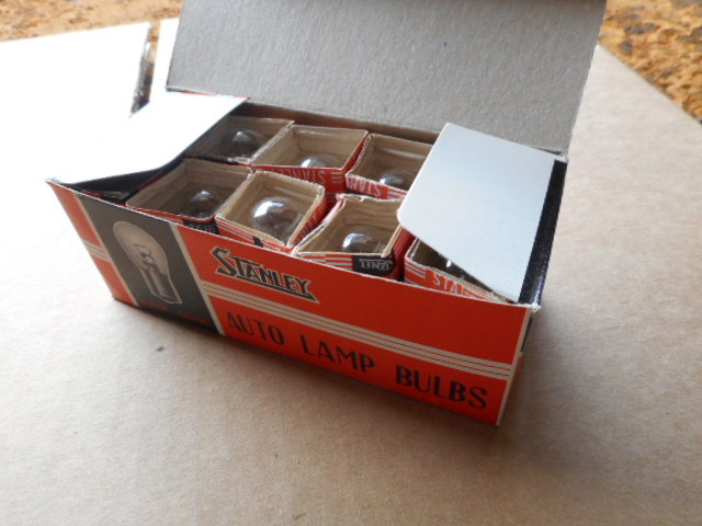NOS Stanley A3598H 6V 15/15W Headlight Bulbs Honda C100 S65 Z50 CT70 CL70 Box 10