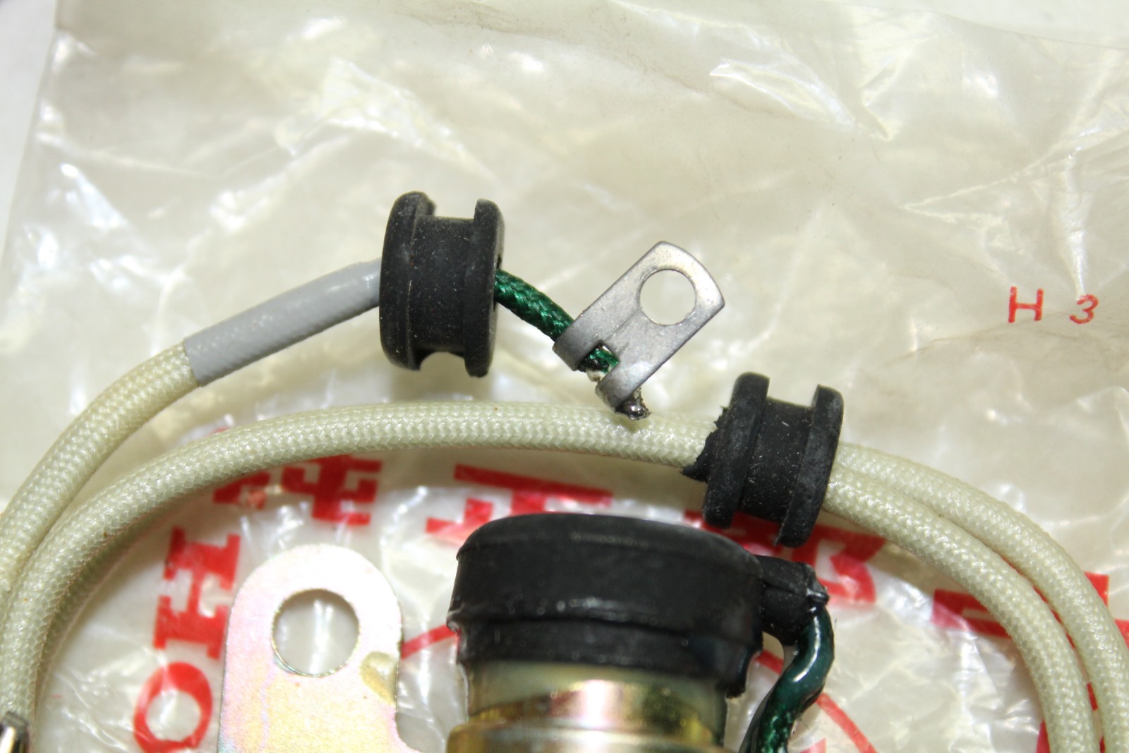 NOS Genuine Honda Condenser CA72 CA77 250/305 OEM # 30250-259-044