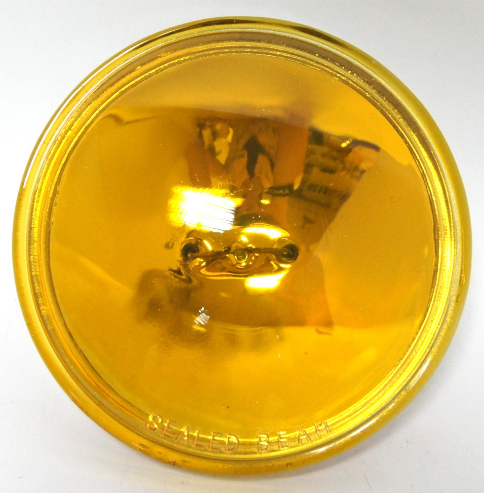 HARDDRIVE 4 1/2″ Sealed Beam 12V 30W Amber Non-Fluted #38-525
