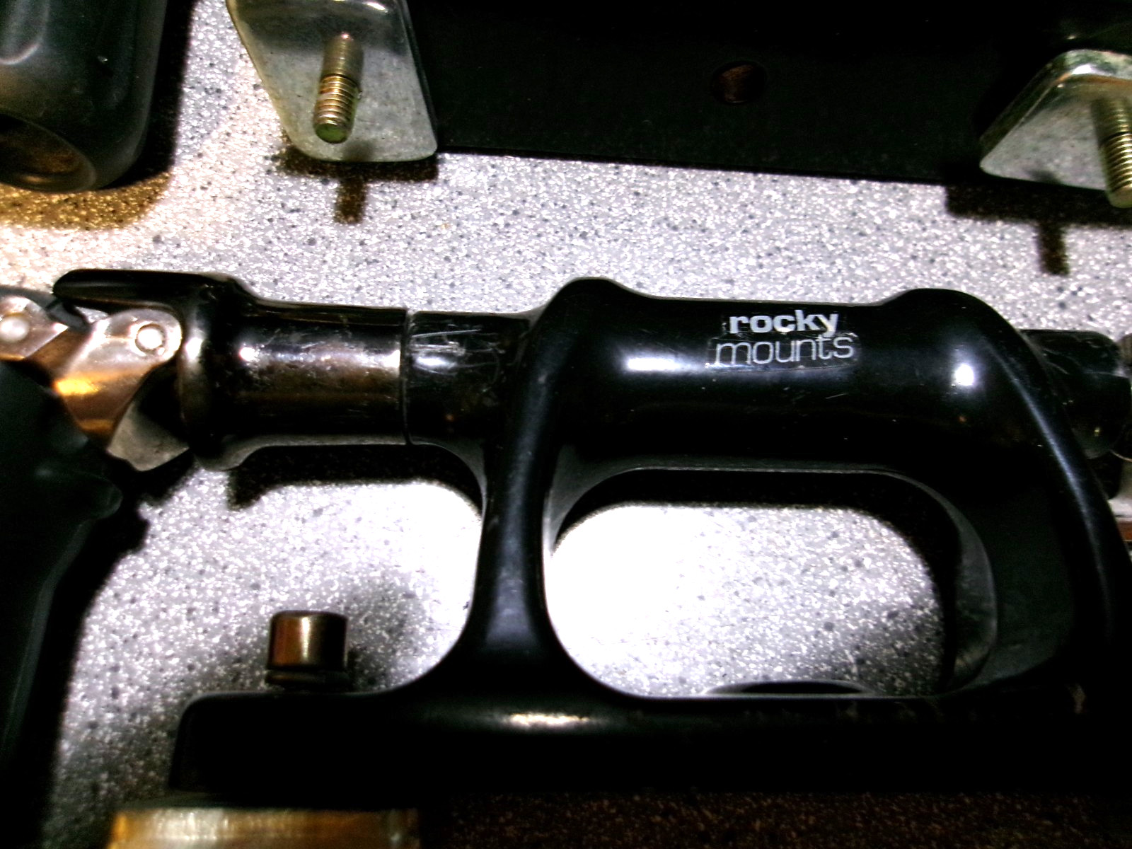 2 RockyMounts Locking Clutch Bolt-On Bike Fork Mount Truck Bed Locks, Keys RBo