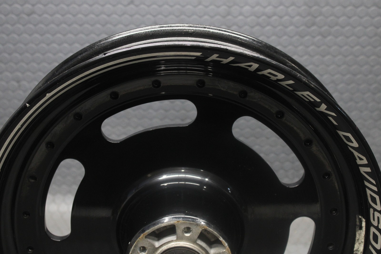 2016 Harley Davidson Dyna Fat Bob Fxdf Front Wheel Rim