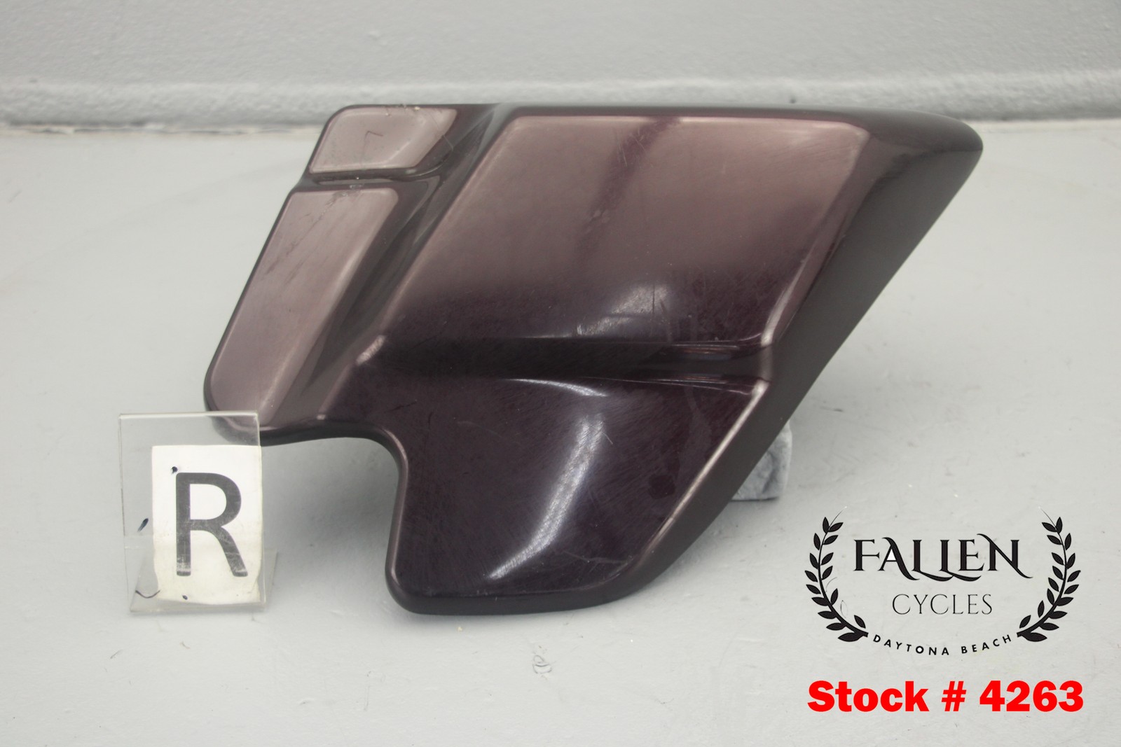 2006 Harley Street Glide RIGHT Side Frame Cover Panel BLACK CHERRY #4263