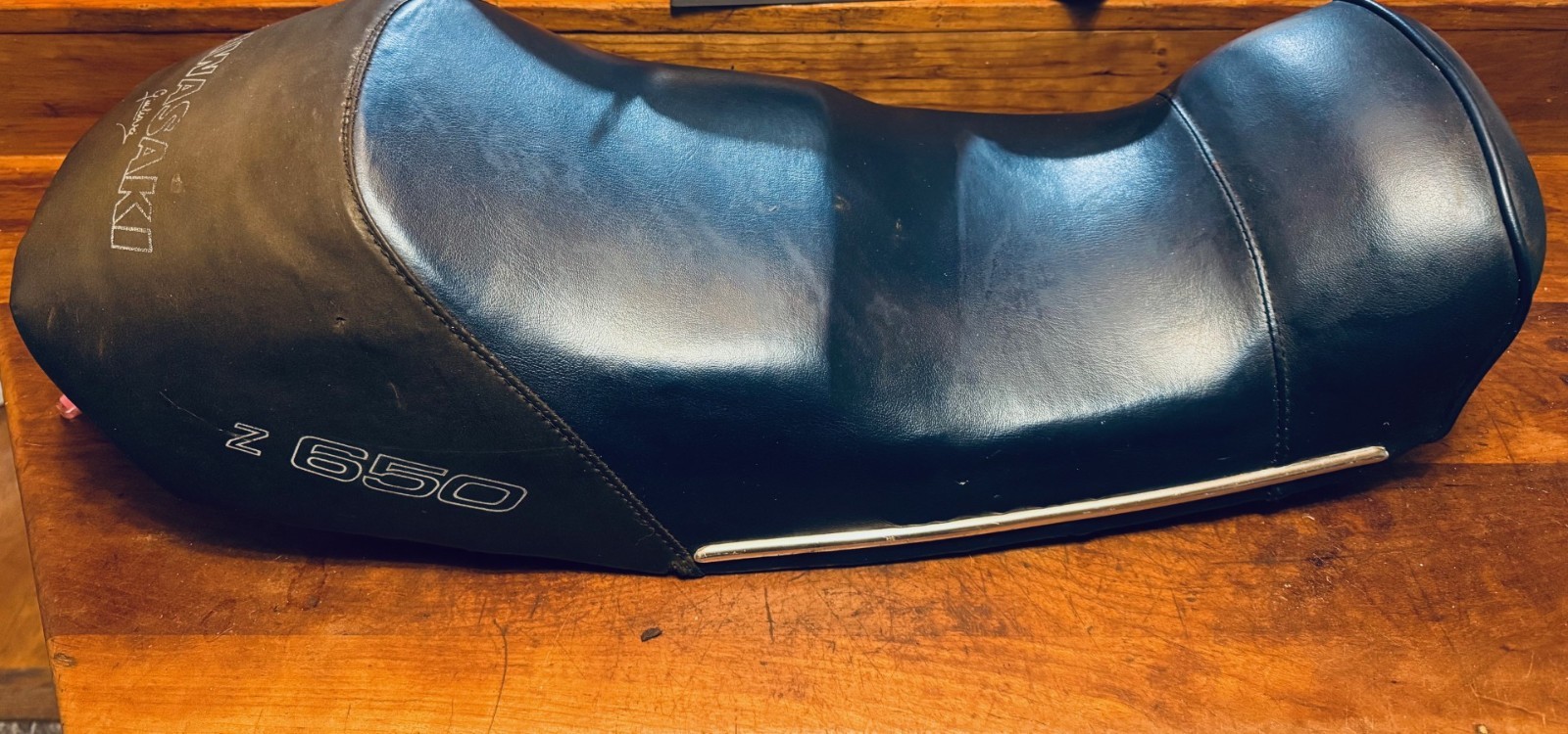 Kawasaki Z650 seat- Giuliari Blue and Black rare kz650b1 kz650
