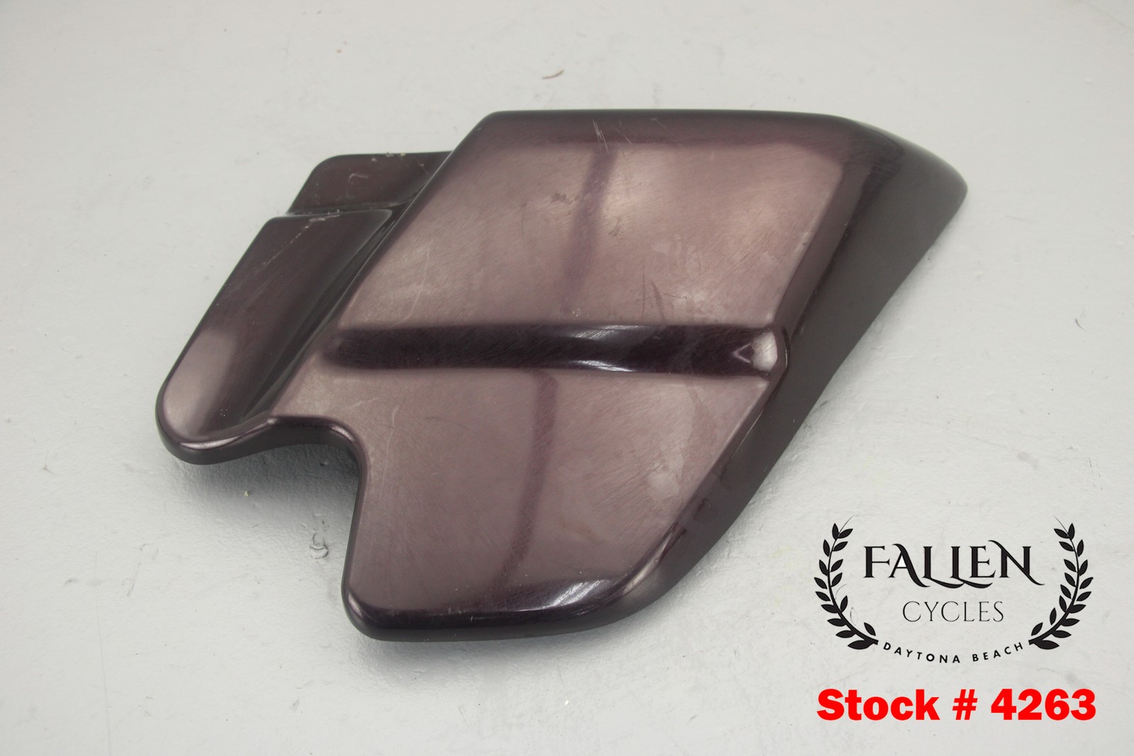 2006 Harley Street Glide RIGHT Side Frame Cover Panel BLACK CHERRY #4263