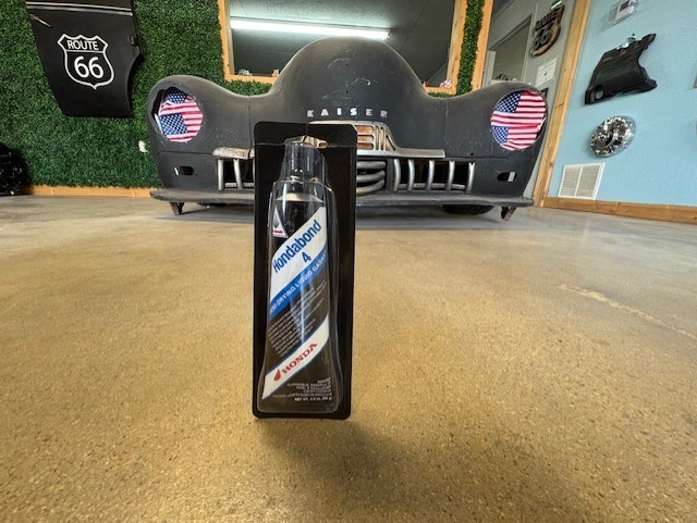 (1) Genuine OEM Honda Honda Bond 4 SemiDrying Liquid Gasket Hondabond 08717-1194