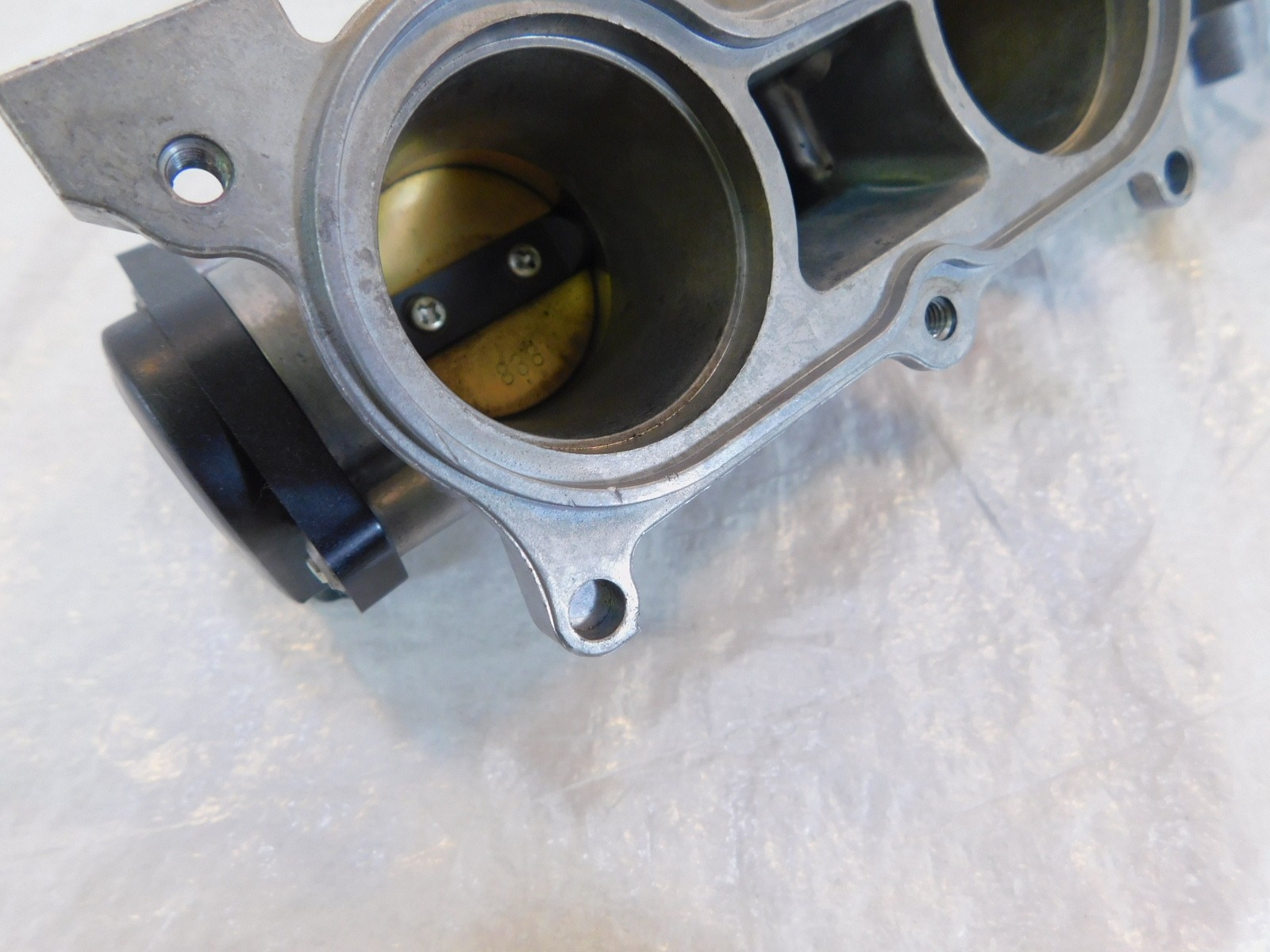 Honda CB1000R CB1000 Engine Motor Air Intake Fuel Injection Valve Throttle Body