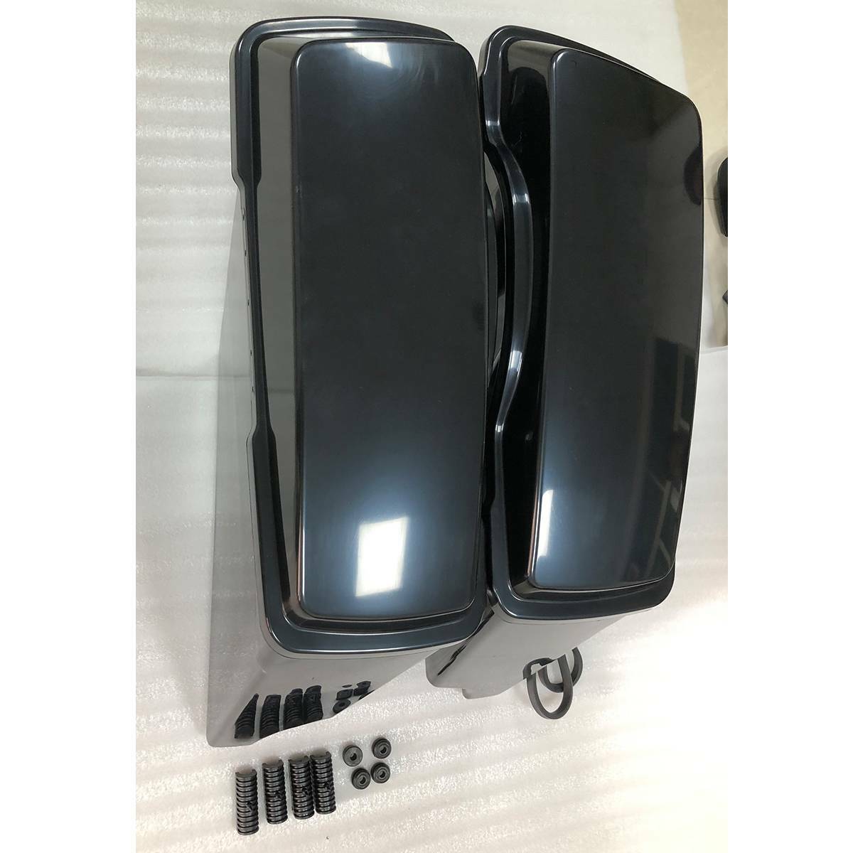 New Style Stretched Extended Hard Saddle Bags Saddlebags Fit For Harley Touring