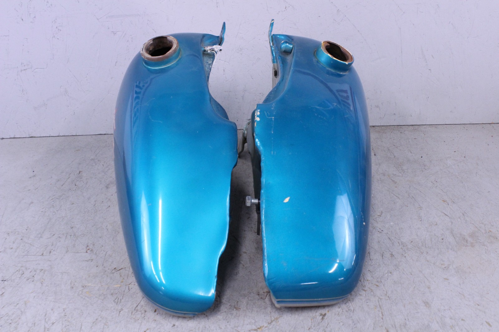 Harley Shovelhead Gas Tank Fuel Split Aftermarket Paint Silver and Aqua