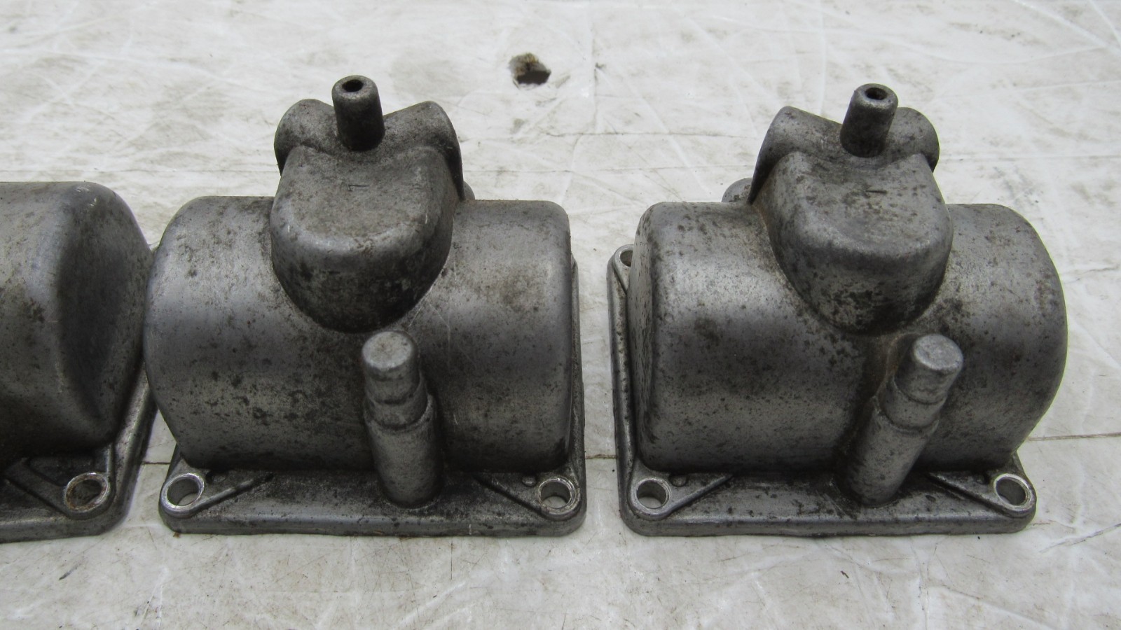1983 Kawasaki KZ550A KZ550 OEM Bare Carburetor Float Bowl Chambers