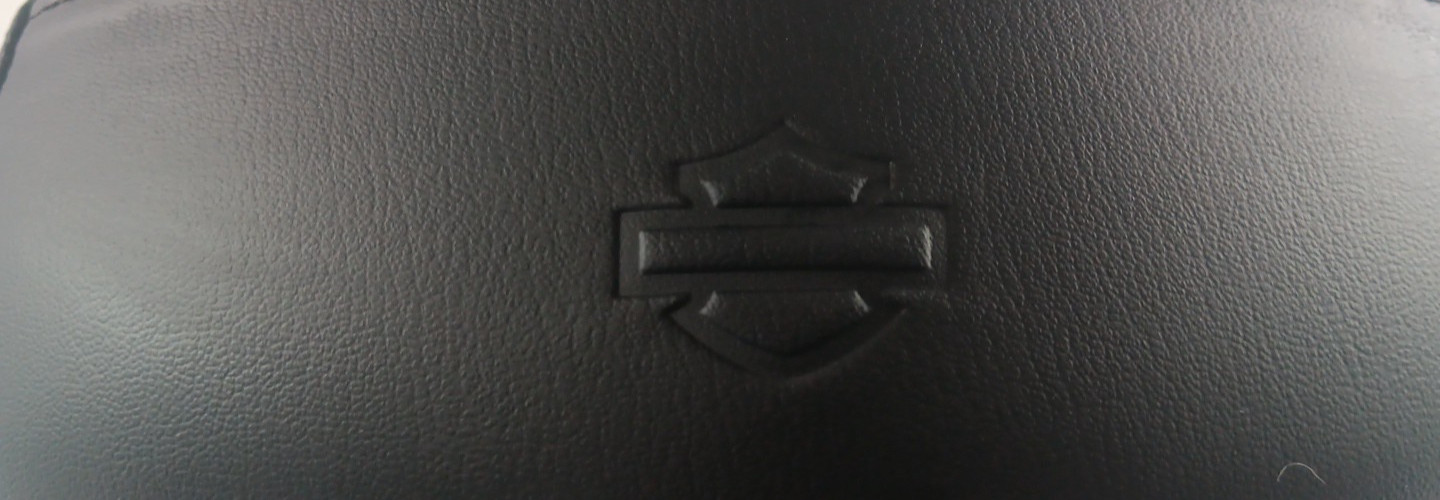 HARLEY-DAVIDSON GENUINE 24-UP TOURING STREET ROAD GLIDE 2-UP SEAT 52000631