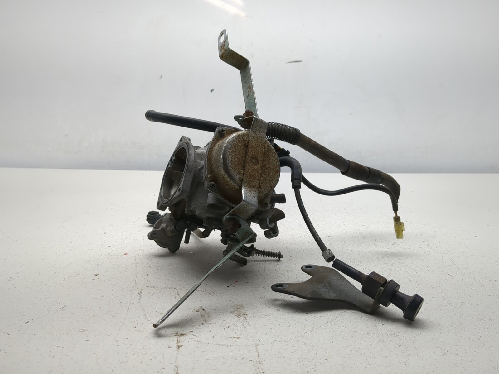 04-09 Honda VTX1300C VTX 1300 Carburetor 16100-MEA-671