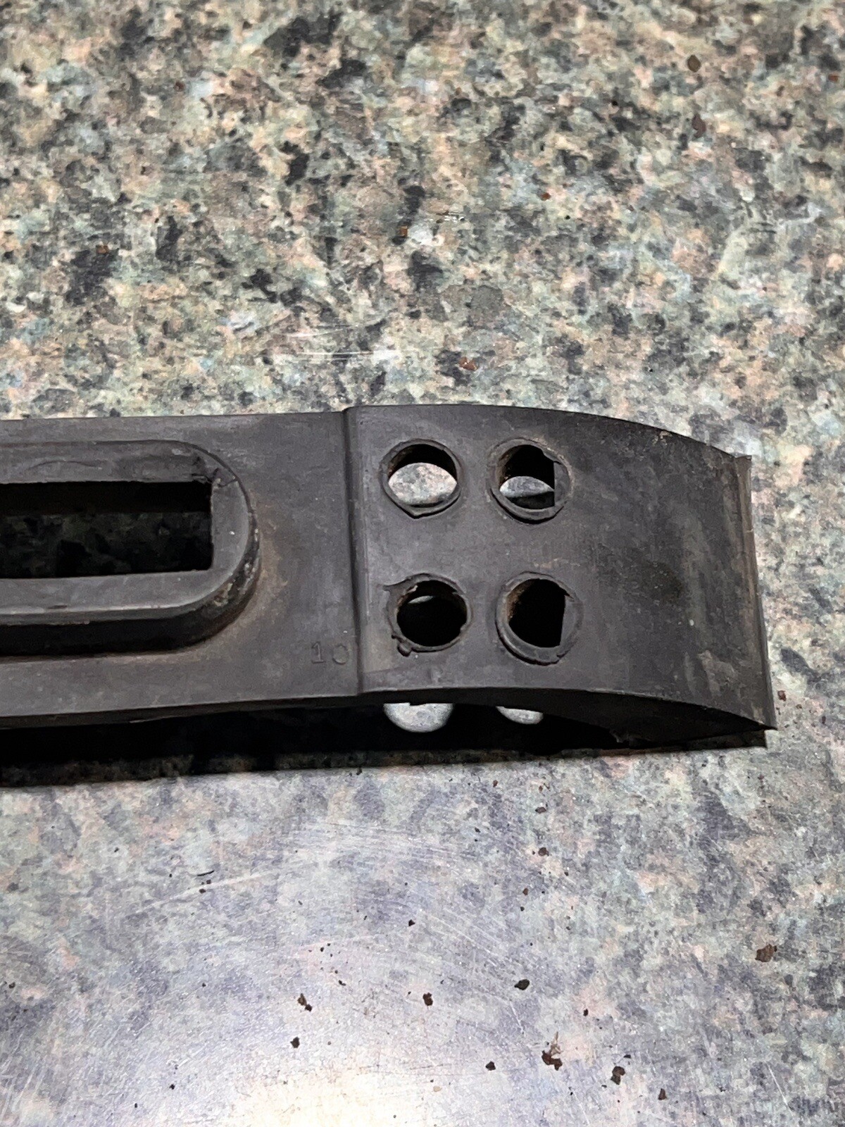 1982 Yamaha Enduro 550 XT XT550 Gas Fuel Tank Rubber Mount Grommet Dampner